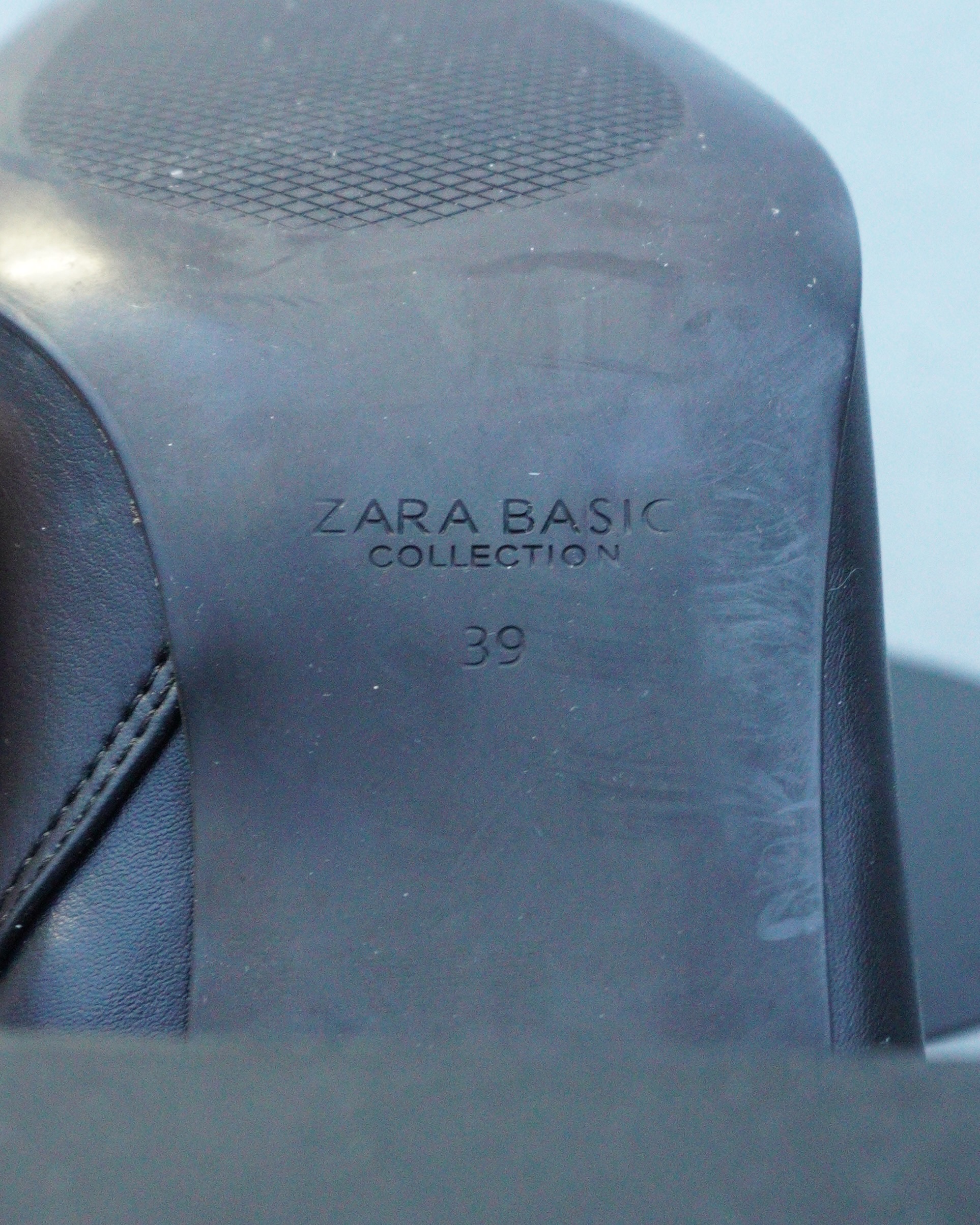 サイドゴアスクエアヒール黒