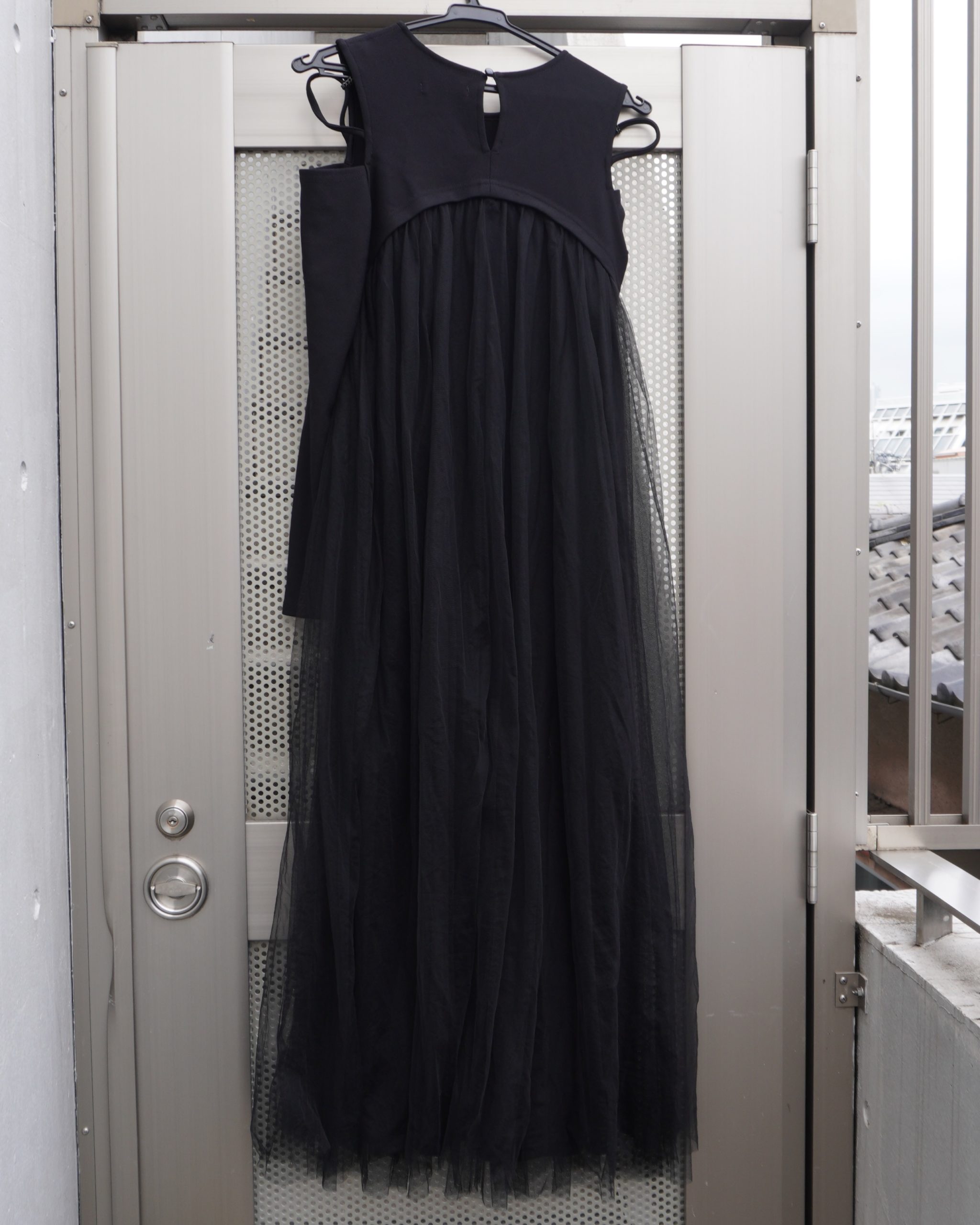 ブラックタンクトップワンピース