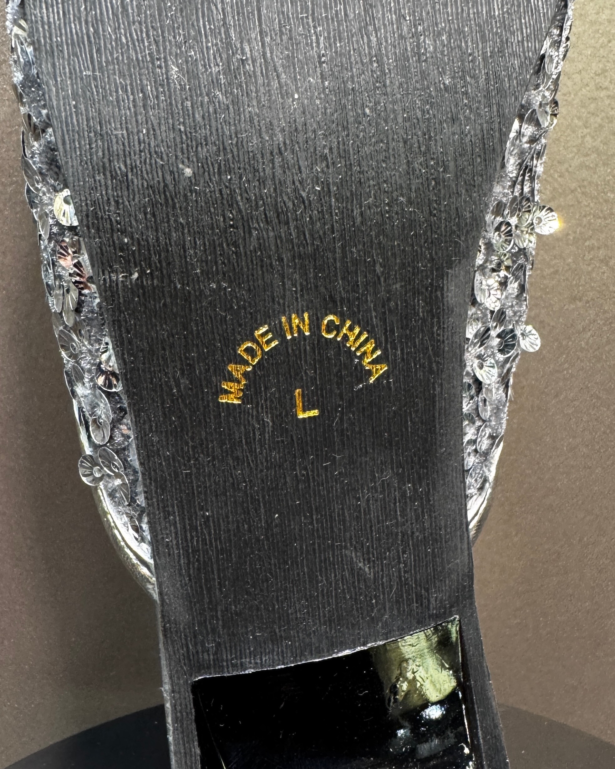 シルバースパンコールサンダル