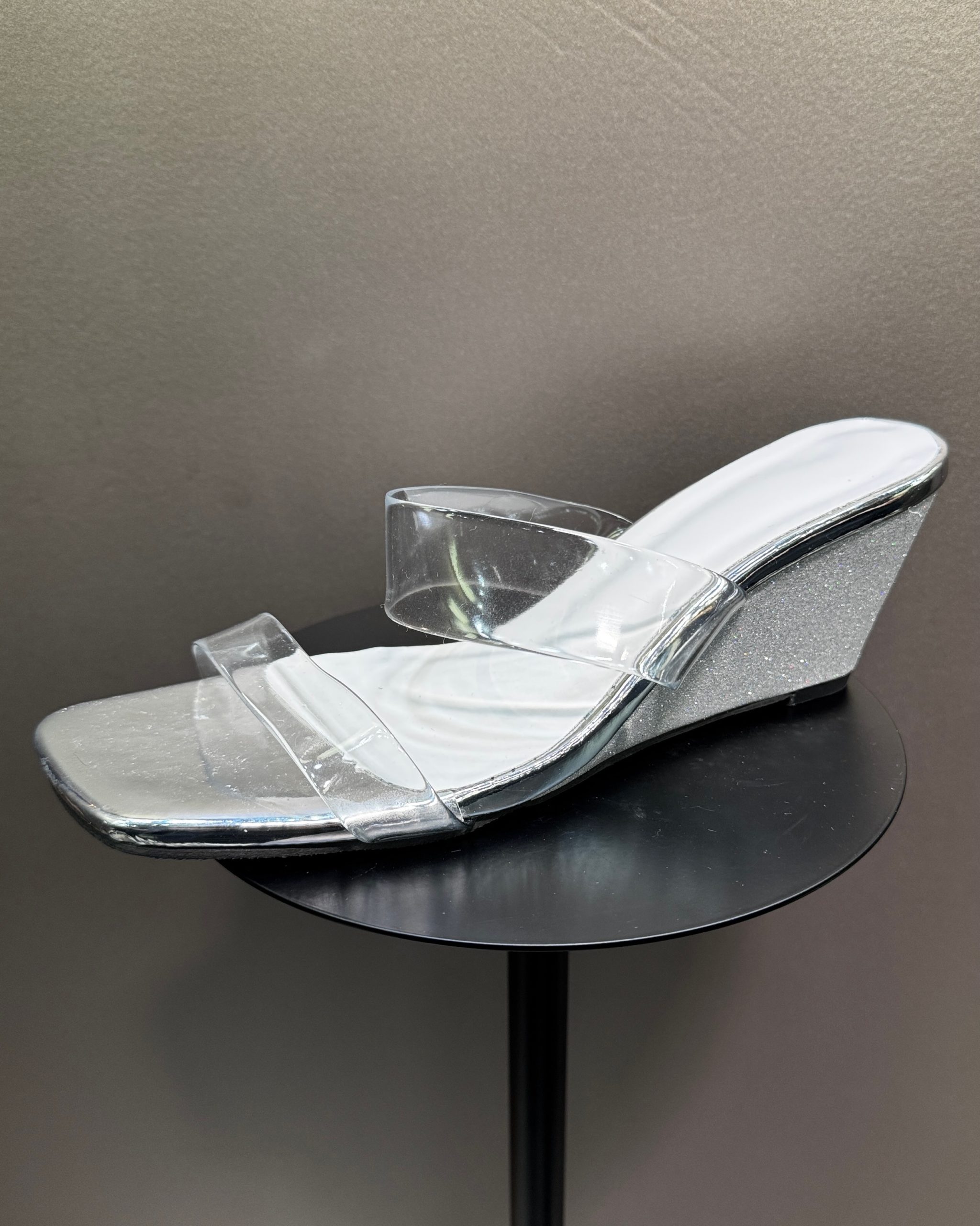 シルバークリアサンダル