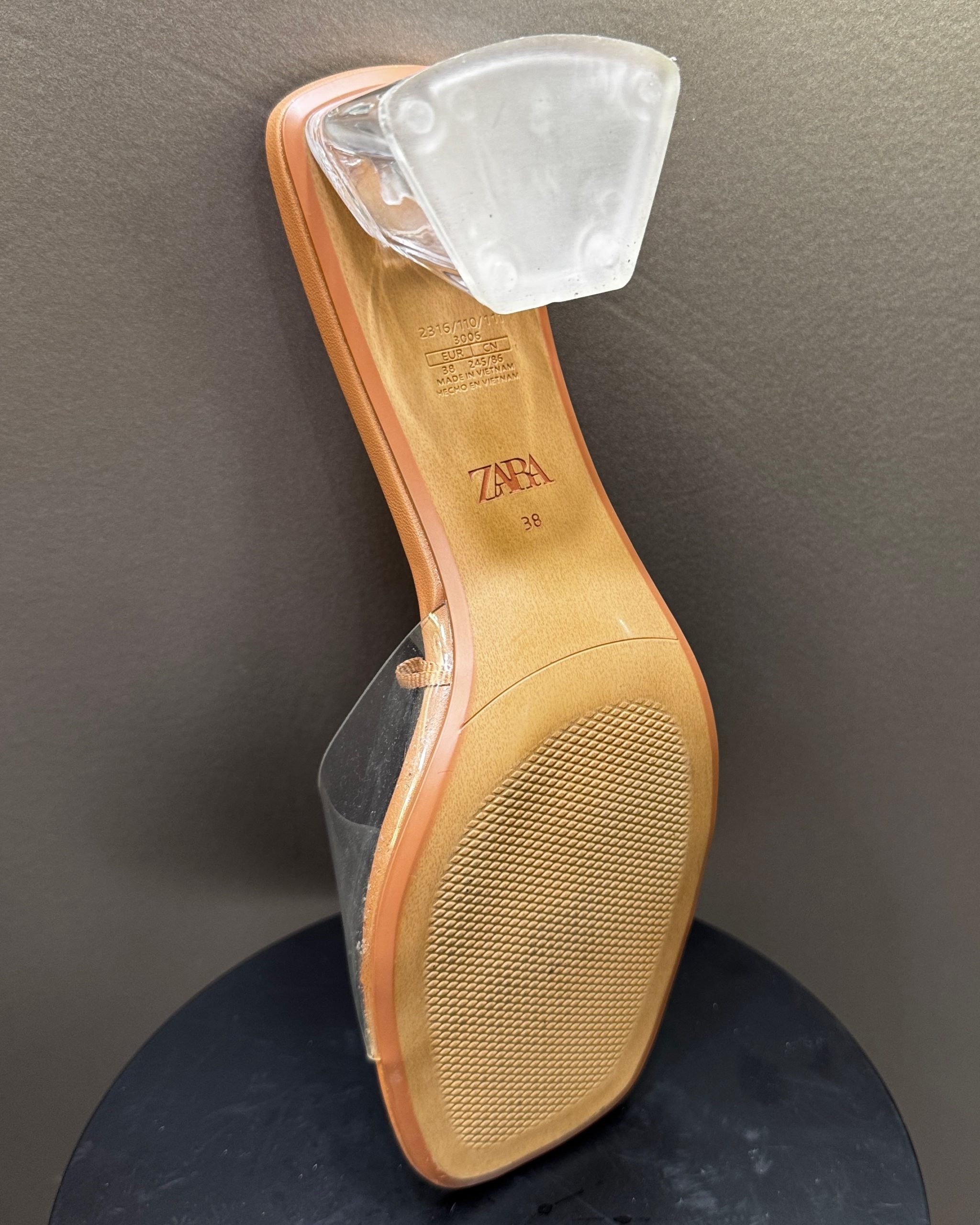 クリアヒールサンダル