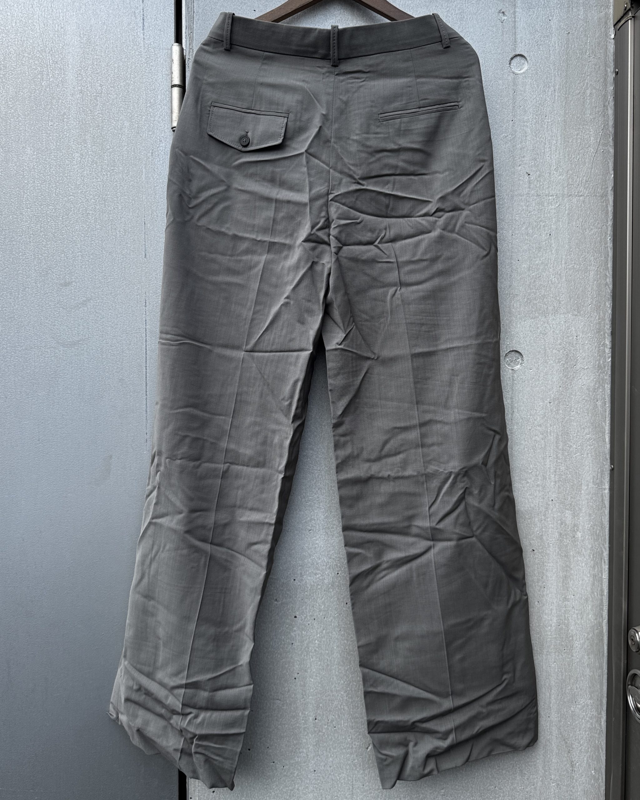 スラックス-グレーストレート