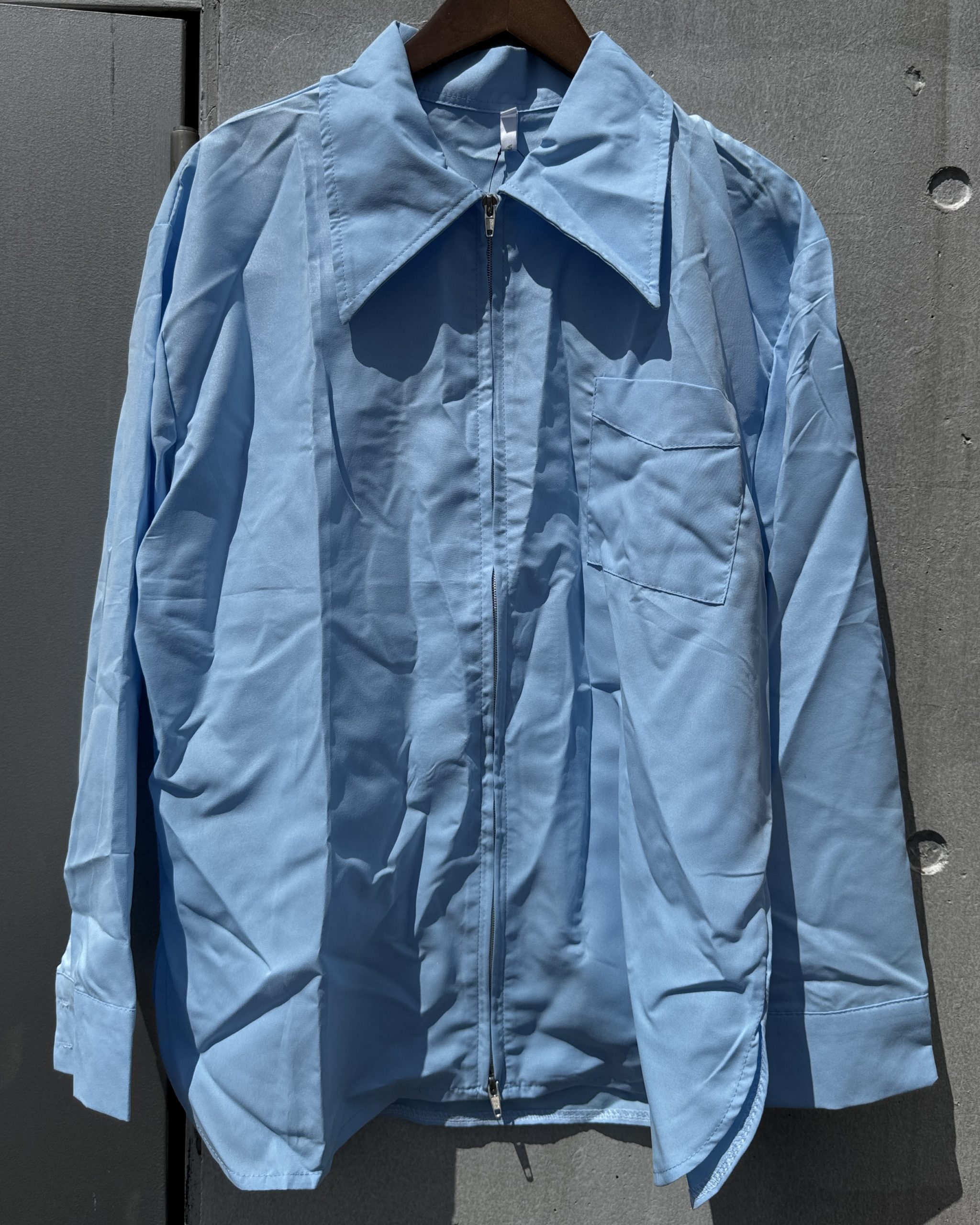 シャツ-ライトブルージップシャツ