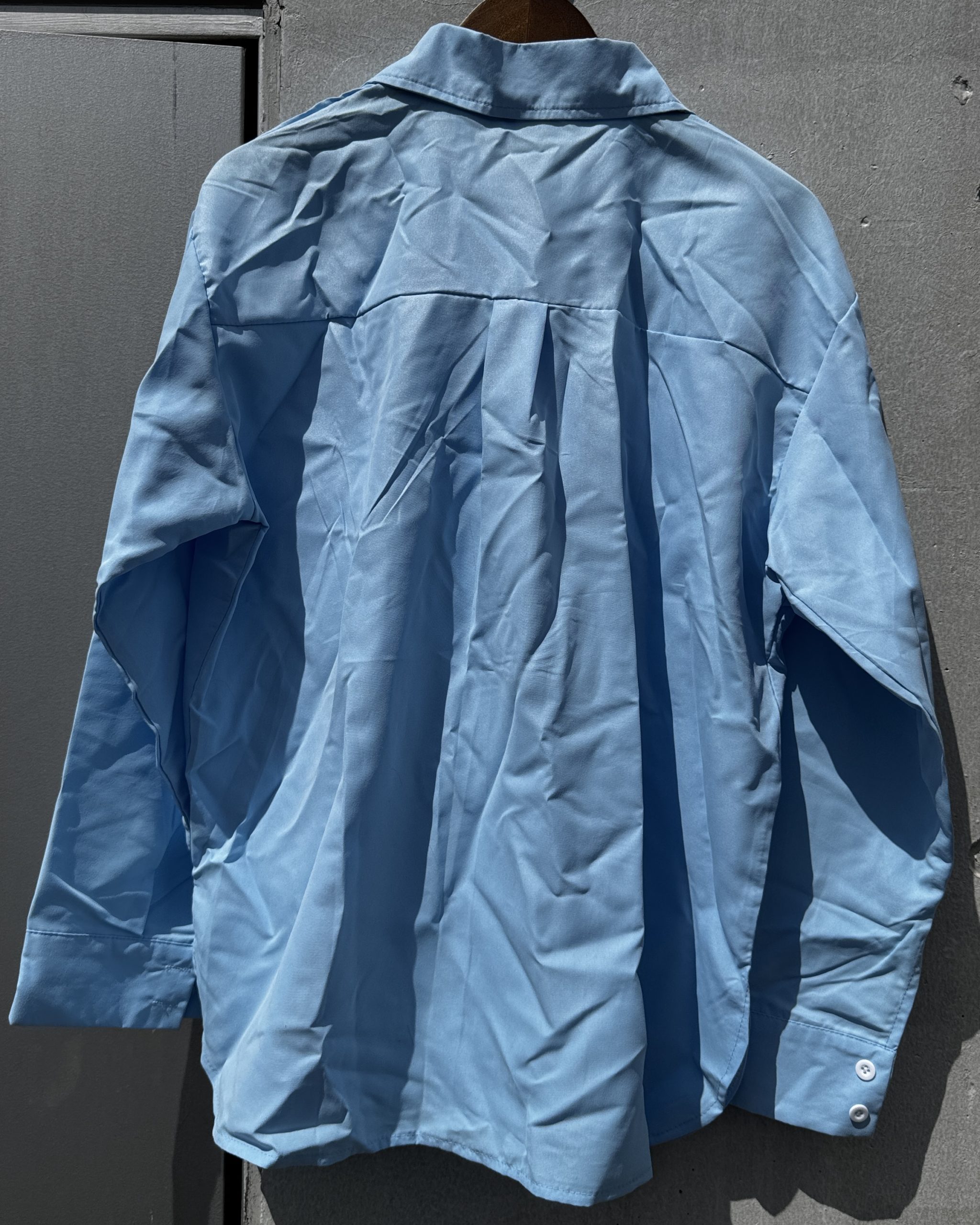 シャツ-ライトブルージップシャツ