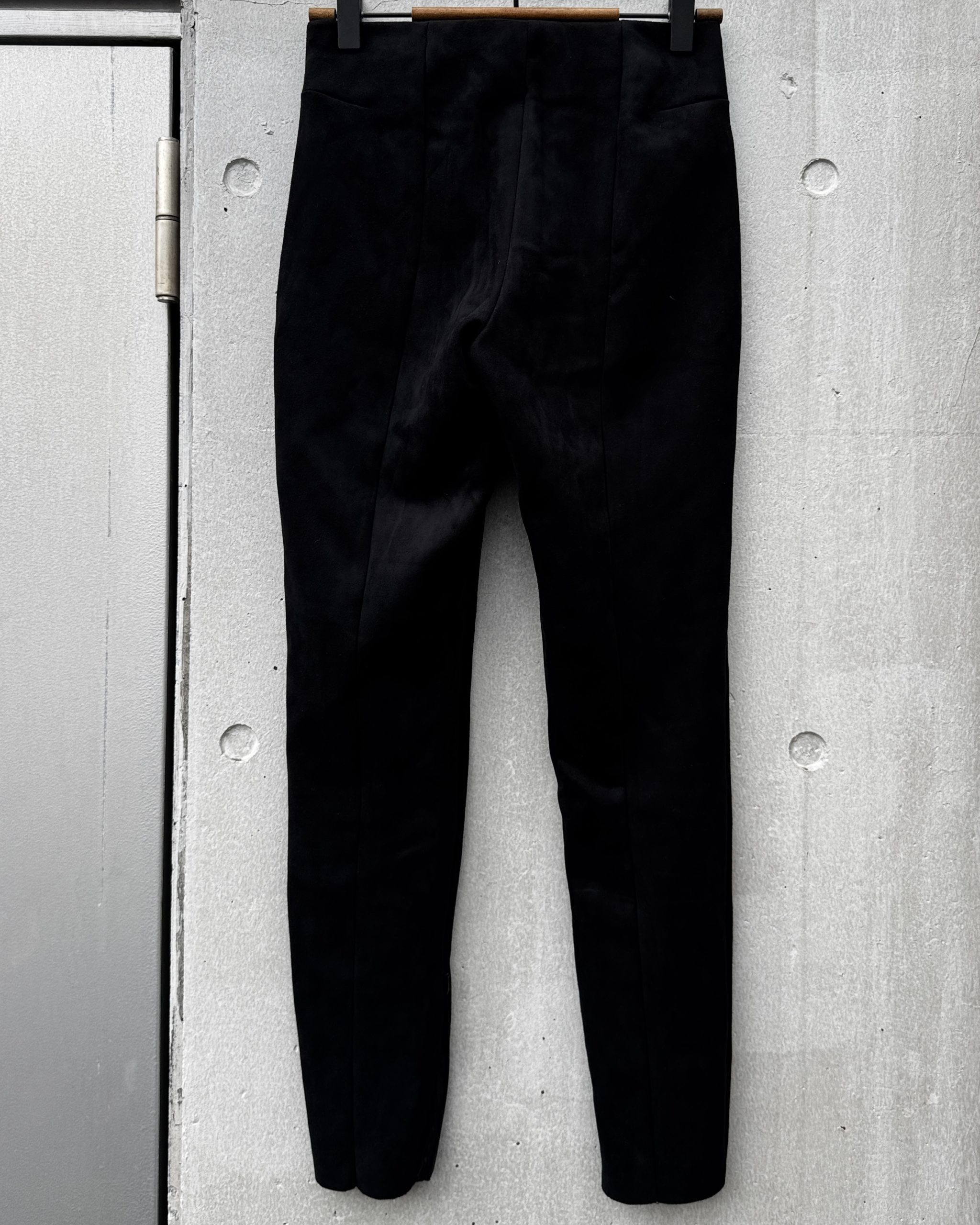 パンツ-タイトスリットブラックパンツ