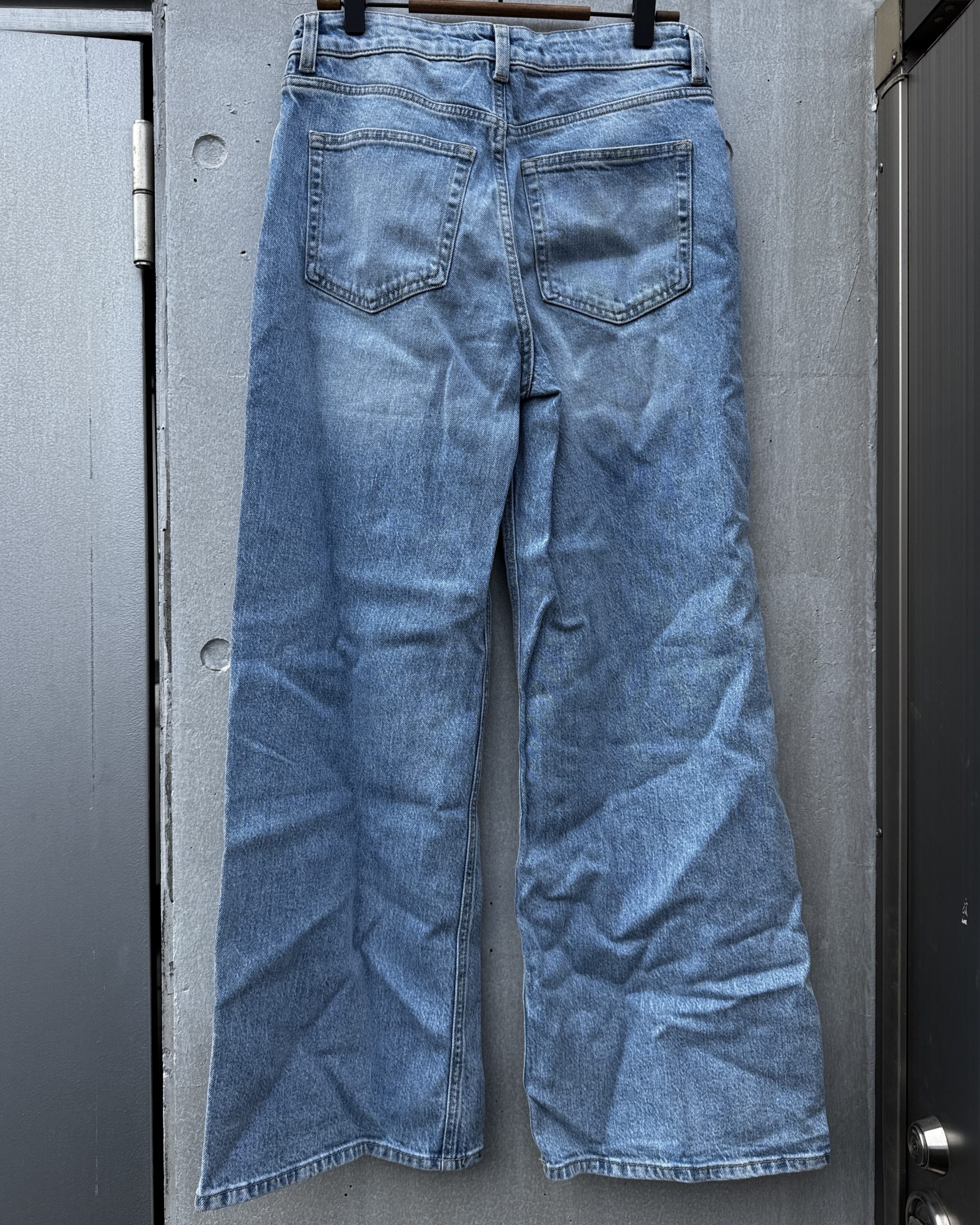 パンツ-ワイドストレートウォッシュドデニム