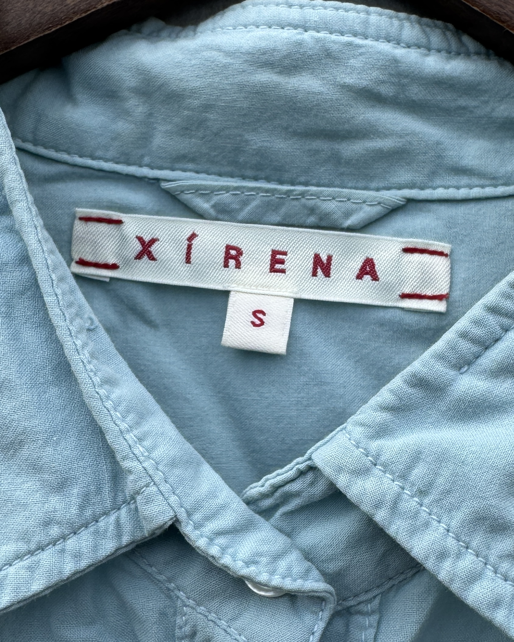 トップス-ブルー系ショート丈シャツ