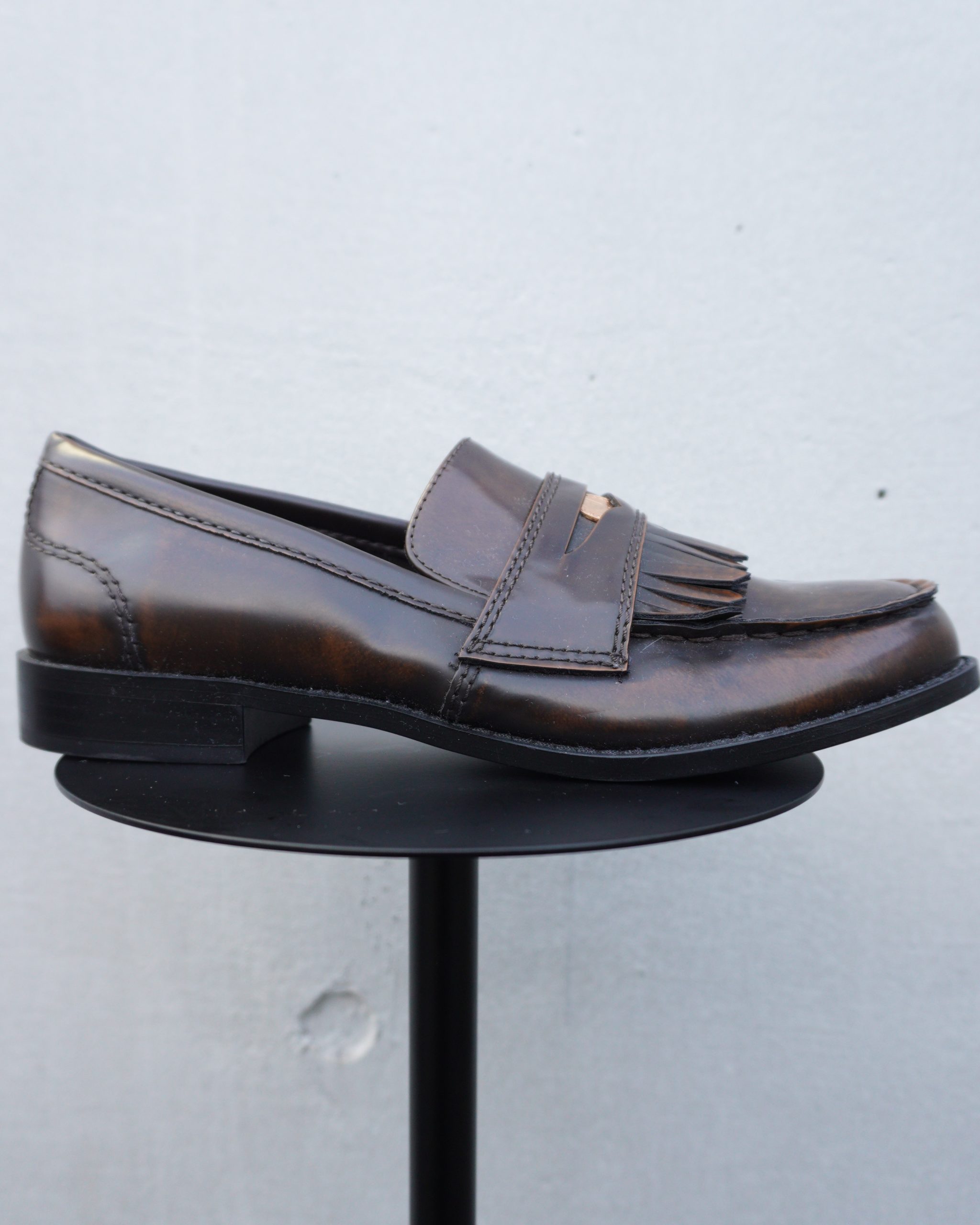 ブラウンコインローファー