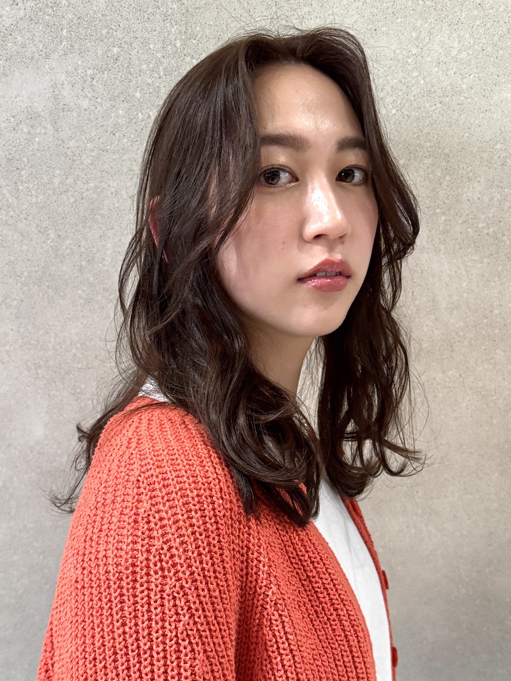 こなれミディ/フェミニンロング/ブラウン/透明感/艶感