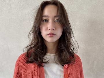 こなれミディ/フェミニンロング/ブラウン/透明感/艶感