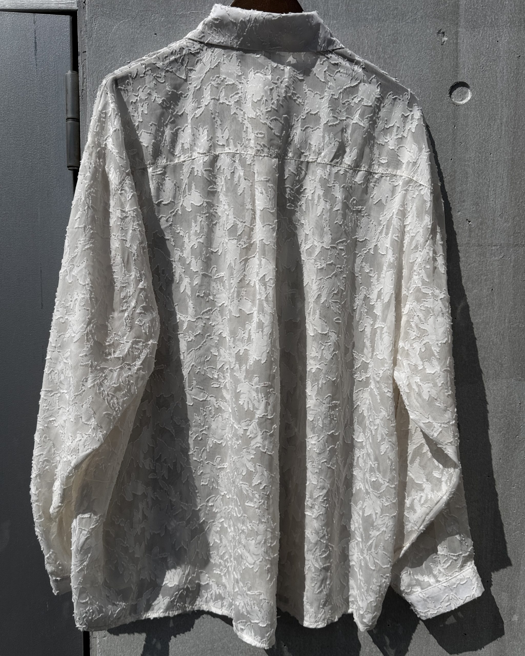 シャツ-ホワイトローン刺繍