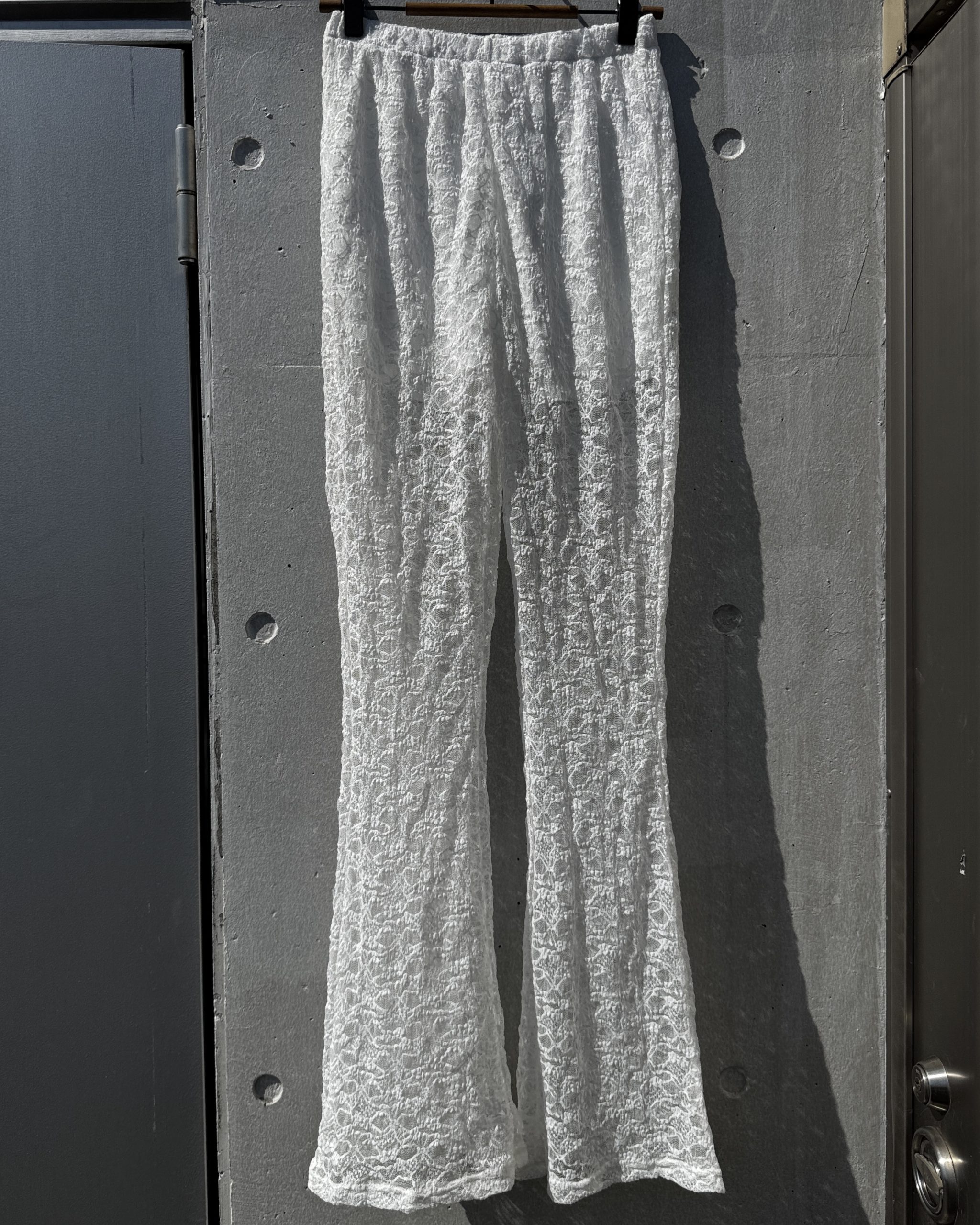 パンツ-ストレートシアーホワイト