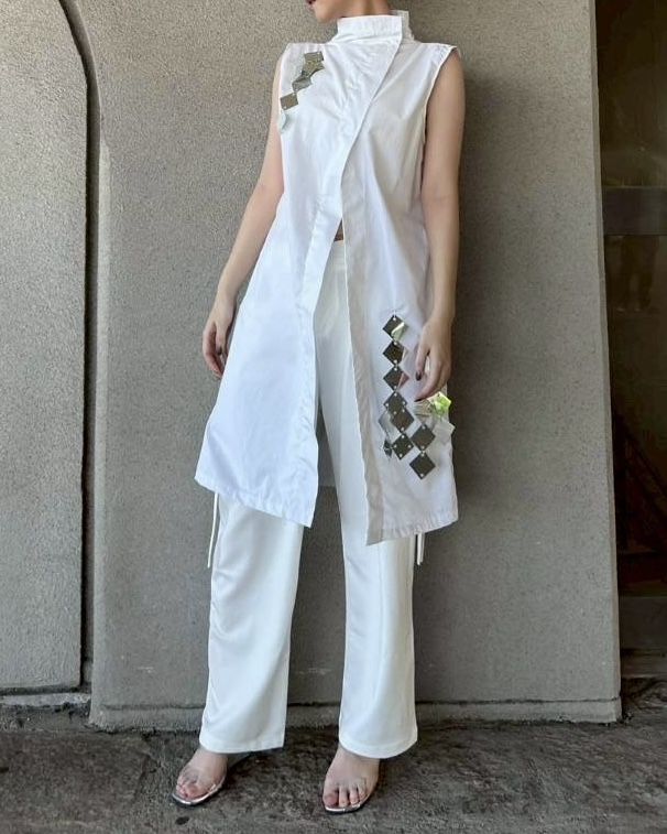 シャツ-ホワイトロング丈ノースリーブ